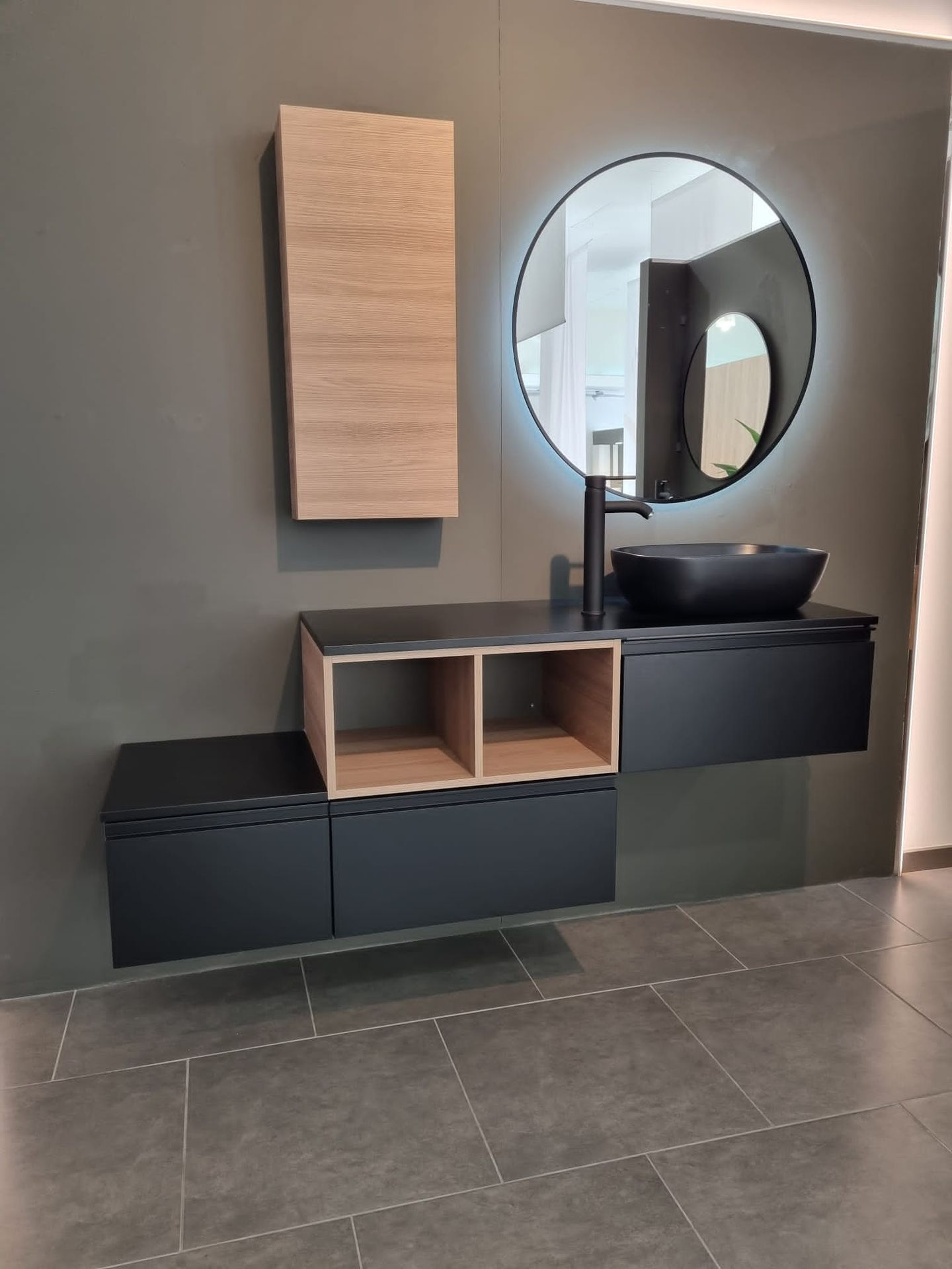 Spiegel, Holz, Rechteck, Regal, Boden, Bodenbelag, Materialeigenschaften, Hartholz, Fliesenboden, Regal